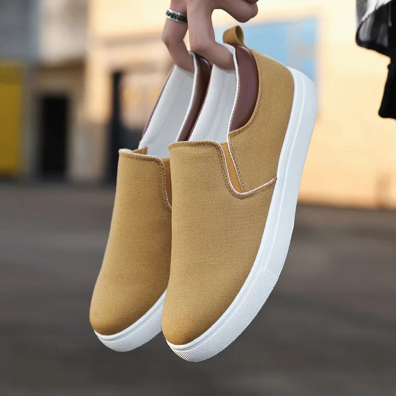 Daniel™ I Spring Canvas Walkers